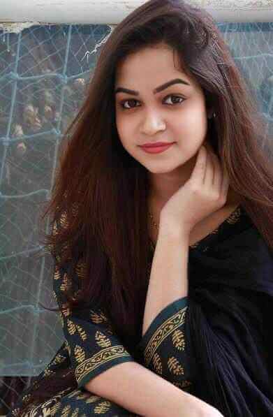 Aafiya Khan Bhopal female model for fashion, portfolio and event shoots