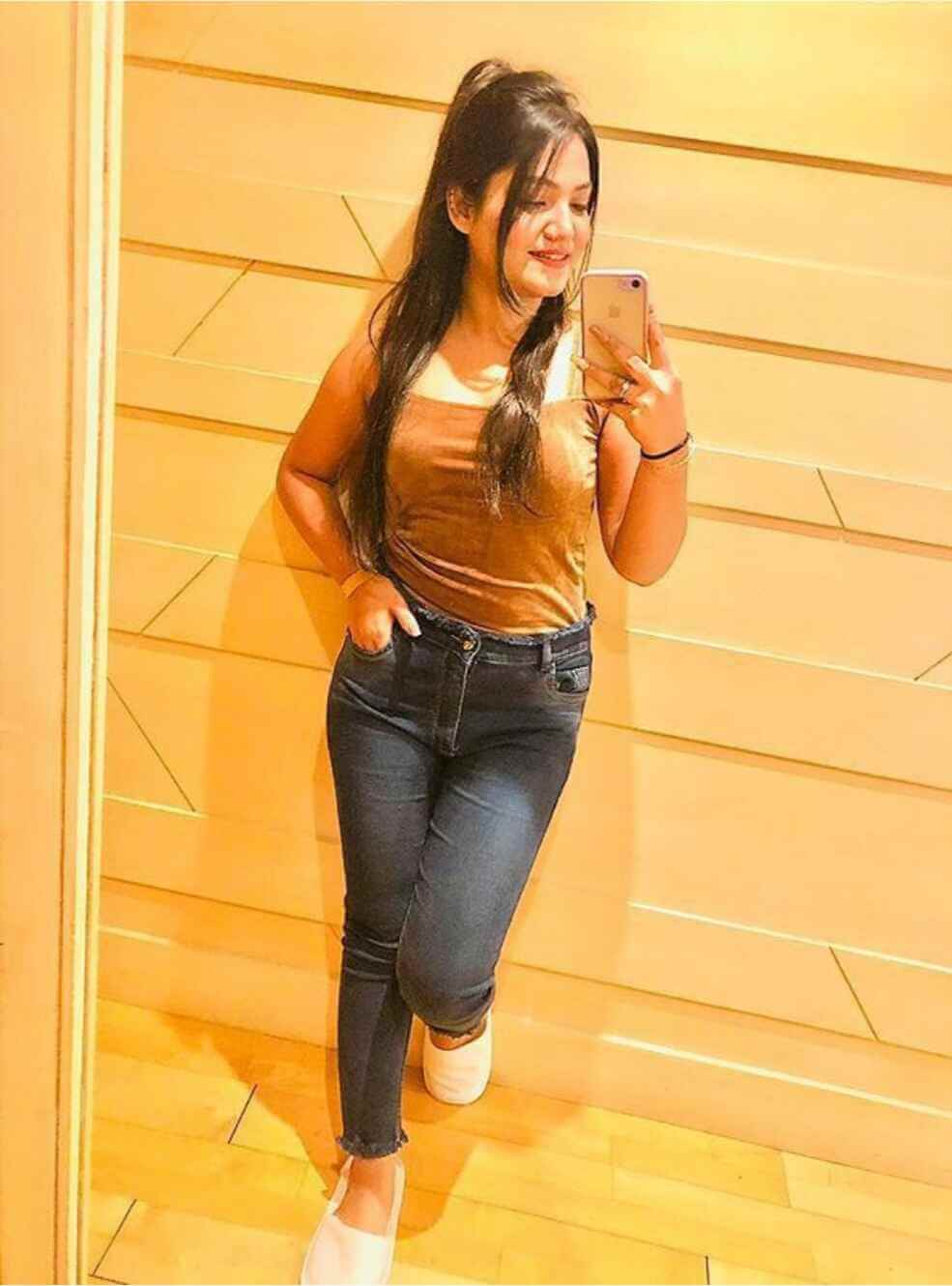 Ananya Raj Mumbai professional female model for photoshoots and events