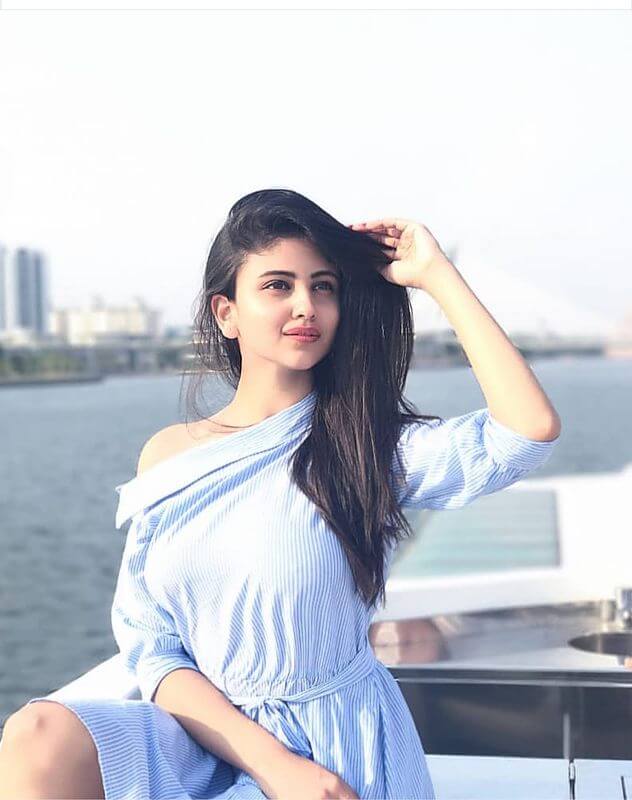 Avanti Singh Indore female model available for portfolio, fashion shoots and events