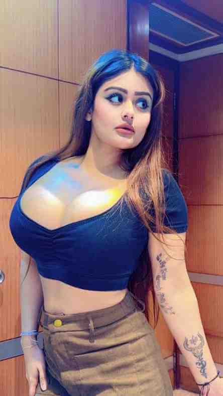 Neena, Russian model in India, international beauty, trending foreign escort profile