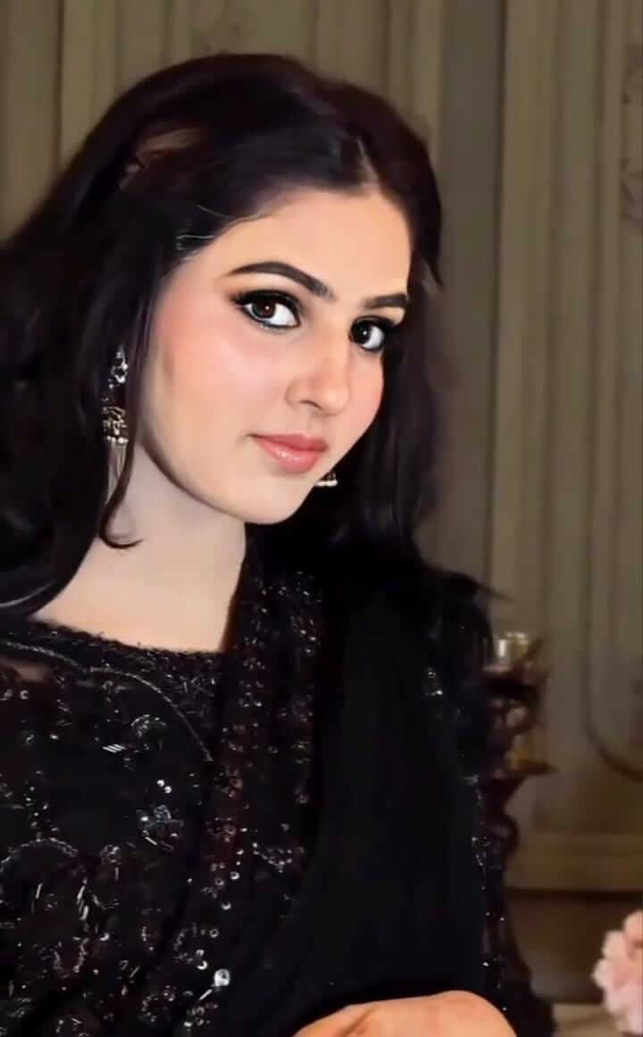 Pinki Mishra Patna female model for fashion, portfolio and events