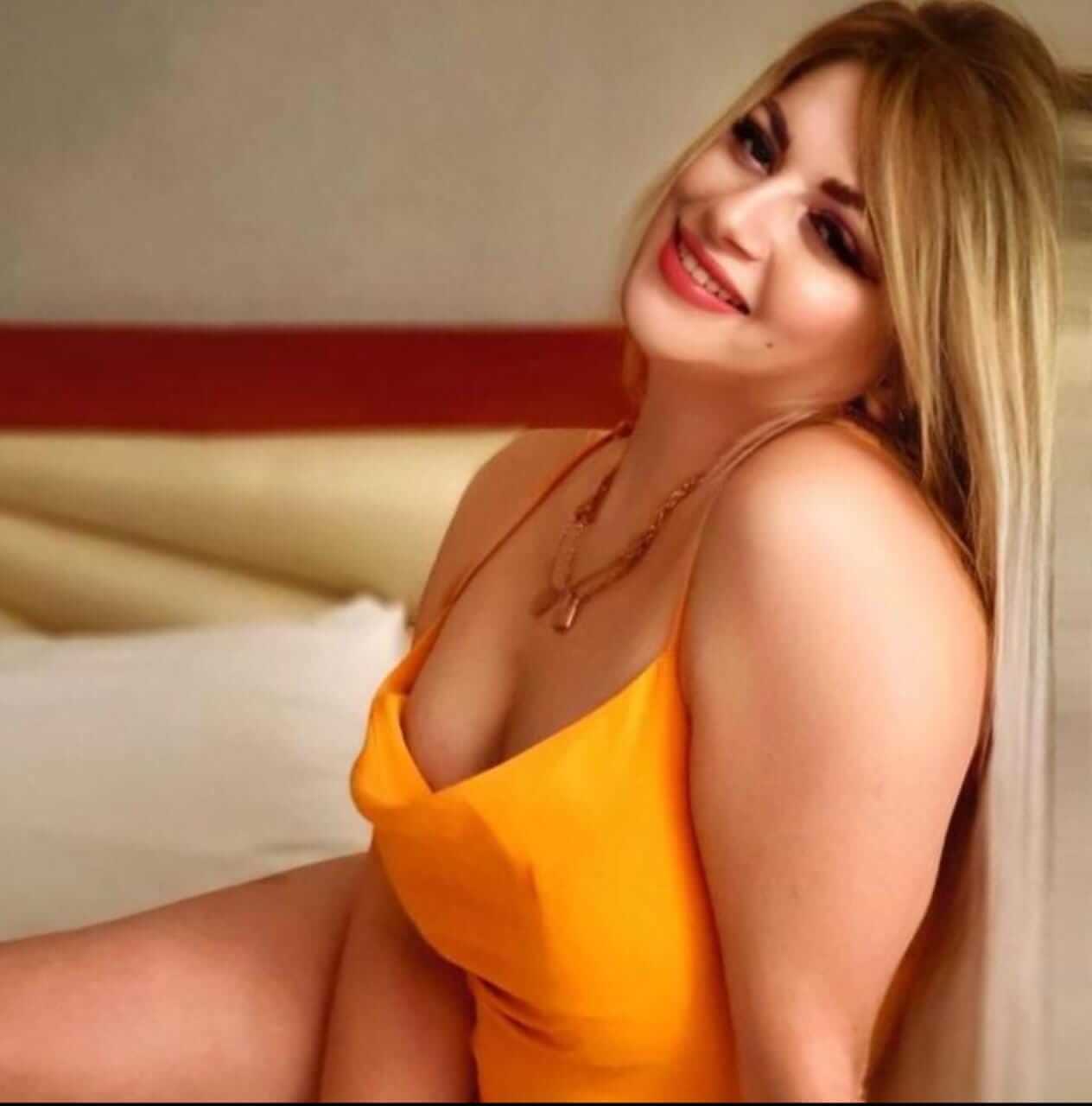 Roma Uzbekistan female model for fashion, portfolio and event modeling