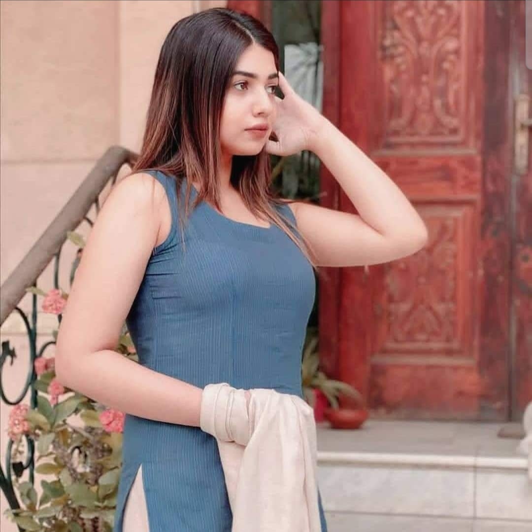 Vani Kaur, Chandigarh model and lifestyle blogger, Indian beauty profile